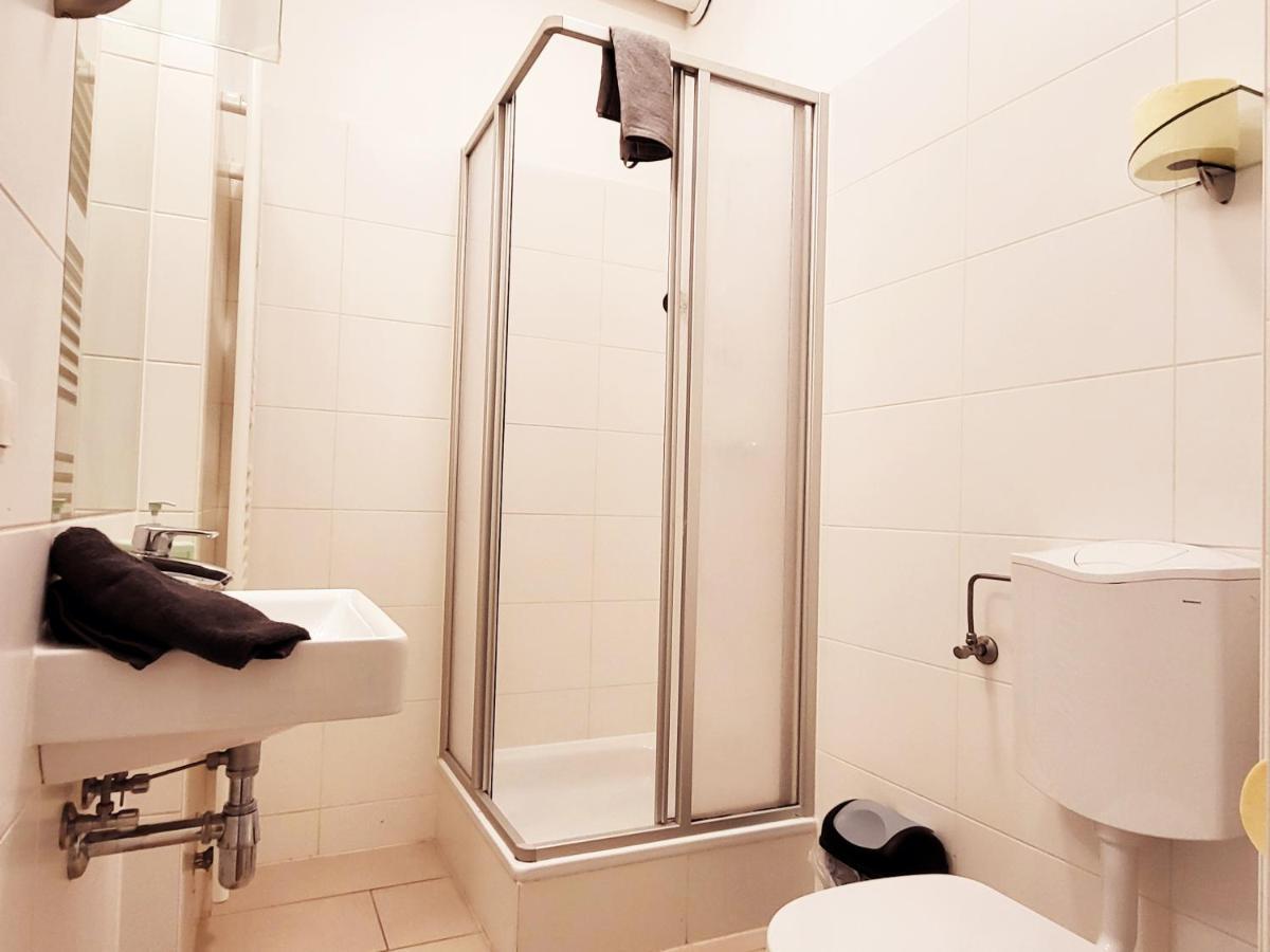 Floridsdorfer Apartment - Free Highspeed-Internet Wien Eksteriør bilde